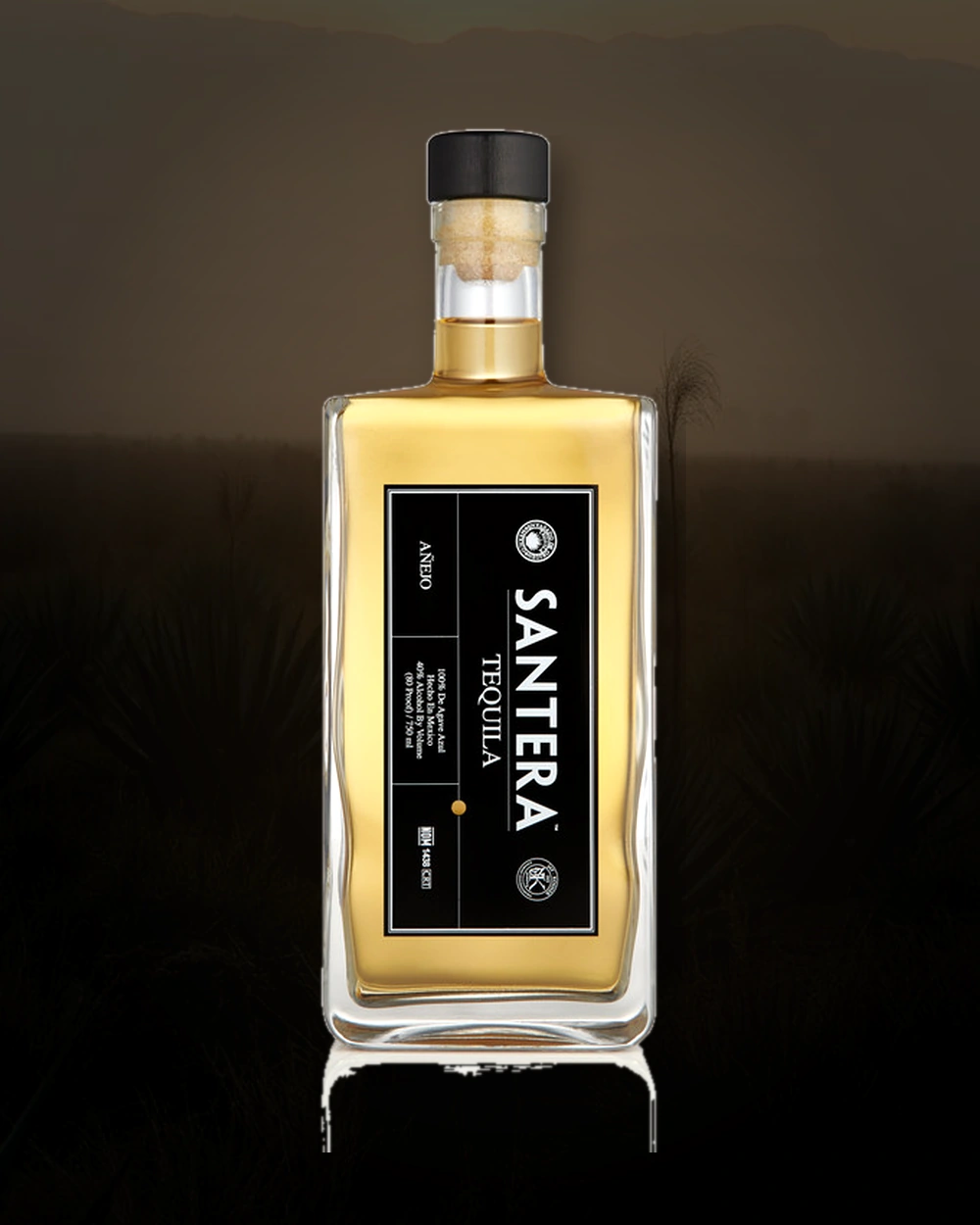 Santera Tequila Añejo bottle