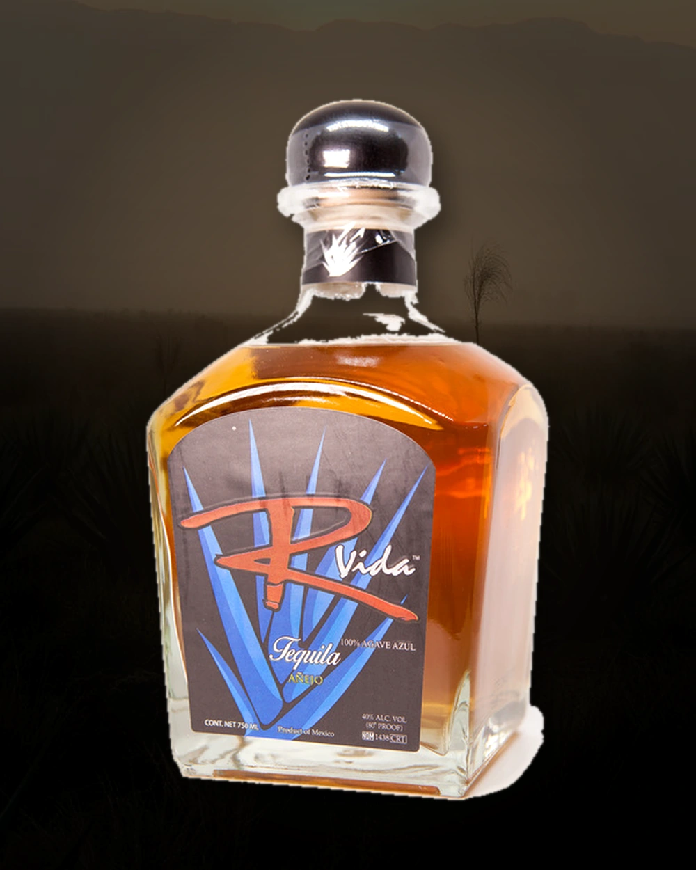 R Vida Tequila Añejo bottle