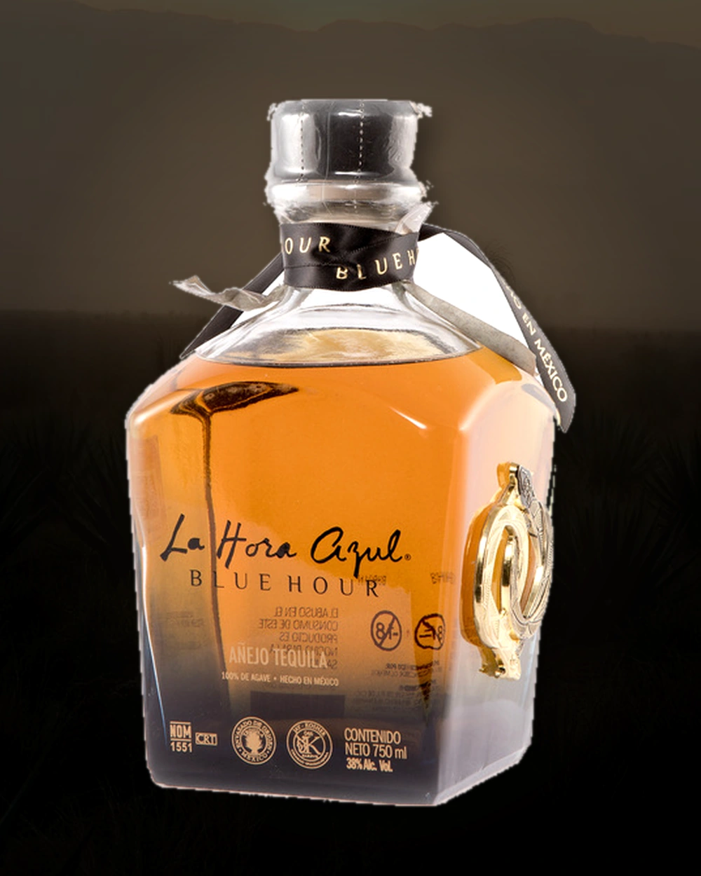 La Hora Azul Añejo bottle