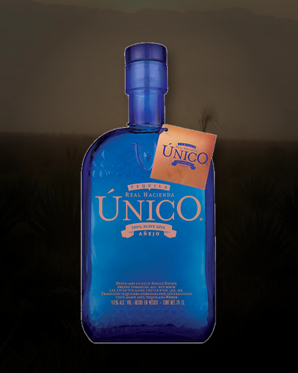 Real Hacienda Único Añejo bottle
