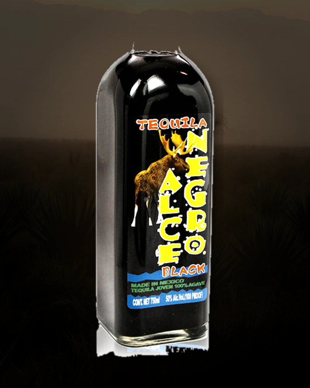 Alce Negro Black bottle