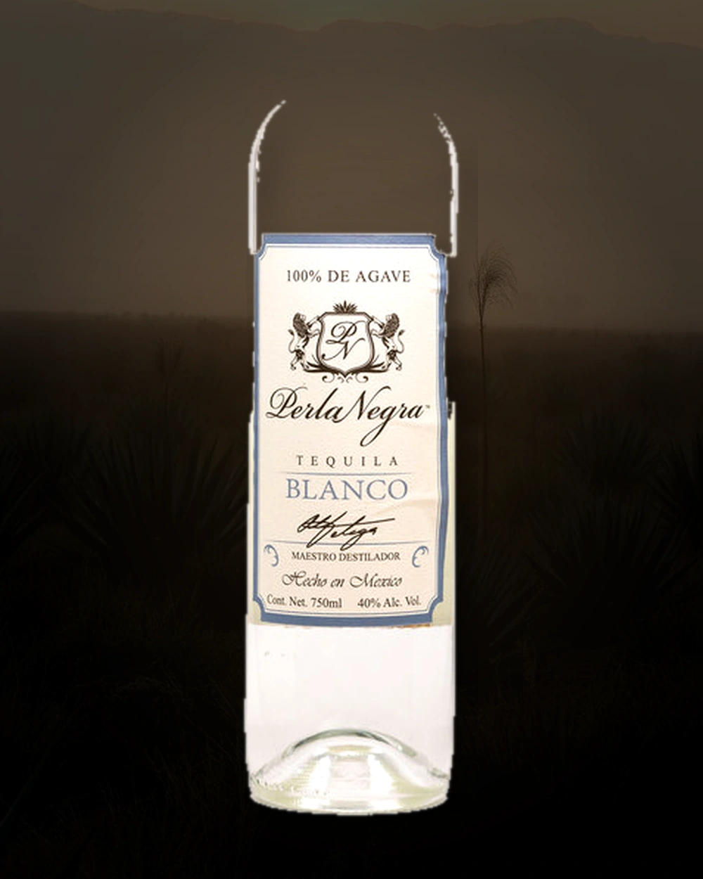 Perla Negra Tequila Blanco bottle