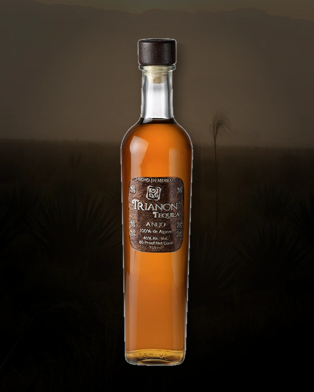 Trianon Añejo bottle