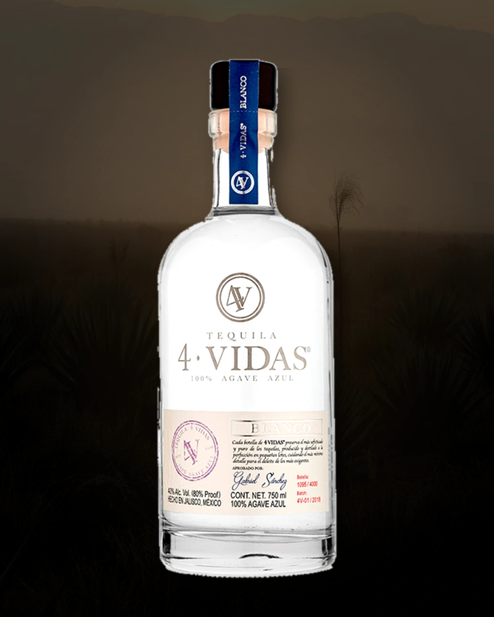 4 Vidas Tequila Blanco bottle